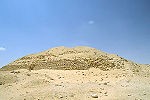 Khaba pyramid at Zawyet el'Aryan.jpg
